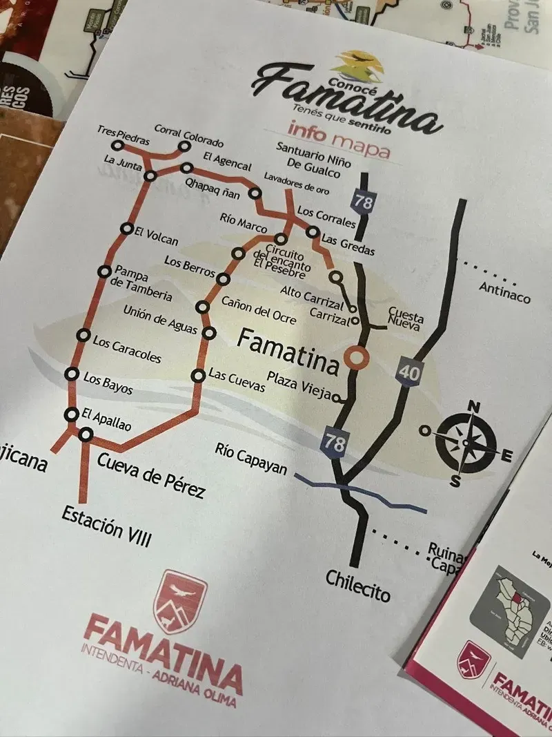 Folleto «Conocé Famatina» con el info mapa de circuitos turísticos del pueblo