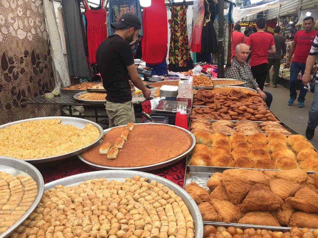Dulces árabes en el zoco de Beirut. Ya os imaginaréis cuántos kilos de más llevamos...