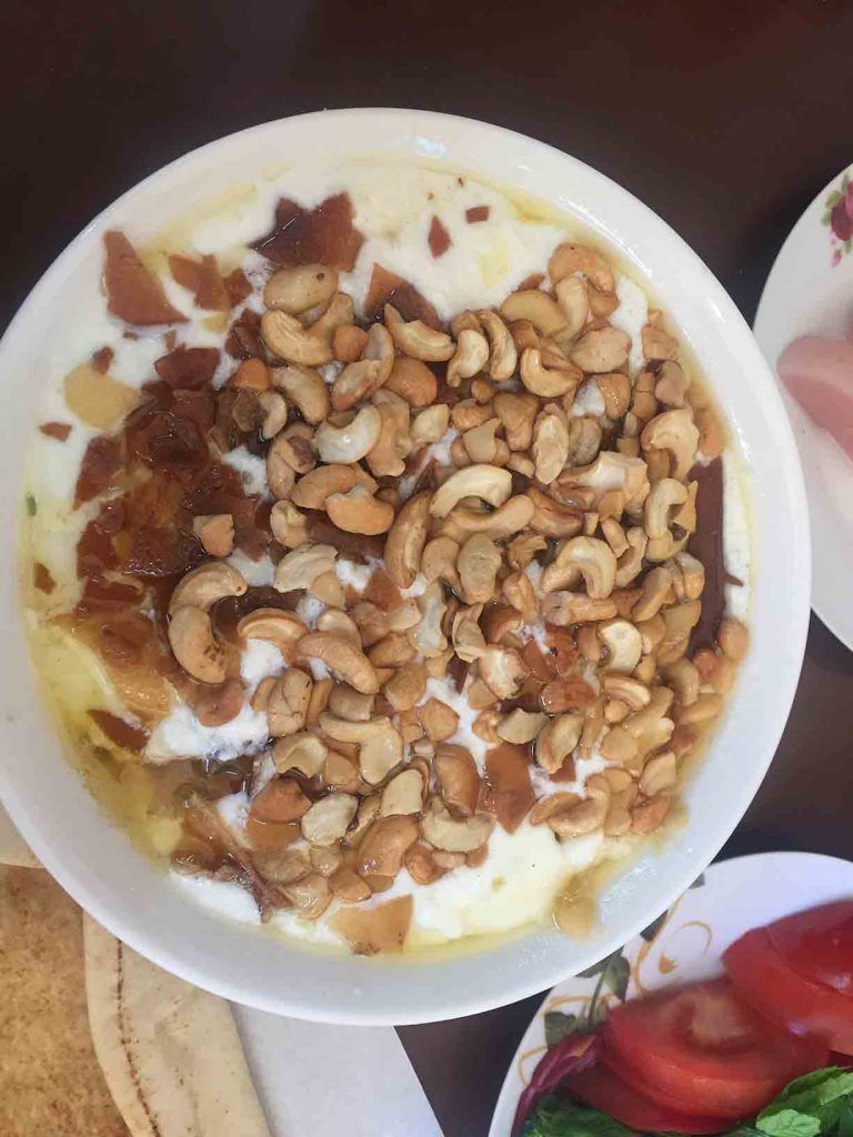El mejor hummus del mundo mundial. Más información del restaurante, nos escribís